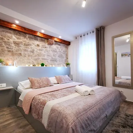 Appartamento Modern In The Center