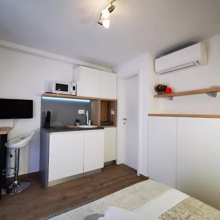Modern In The Center Apartamento *